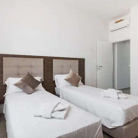 Apartment Le Dodici Porte - Porta Saragozza 12 By District *